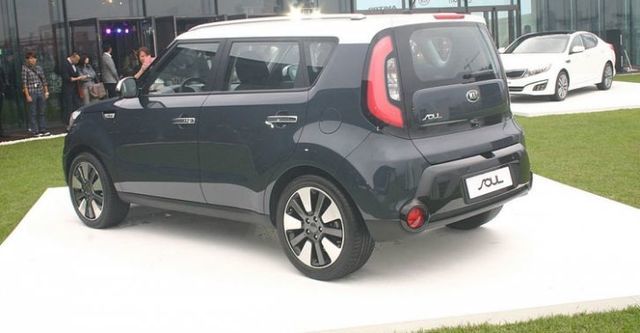 2016 Kia Soul 2.0震撼版  第4張相片