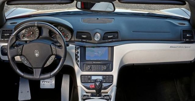 2016 Maserati GranCabrio Sport 4.7  第9張相片