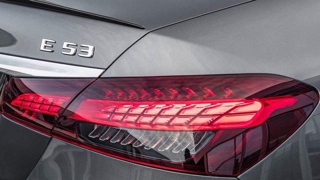 2021 M-Benz E-Class Sedan AMG E53 4MATIC+  第6張相片