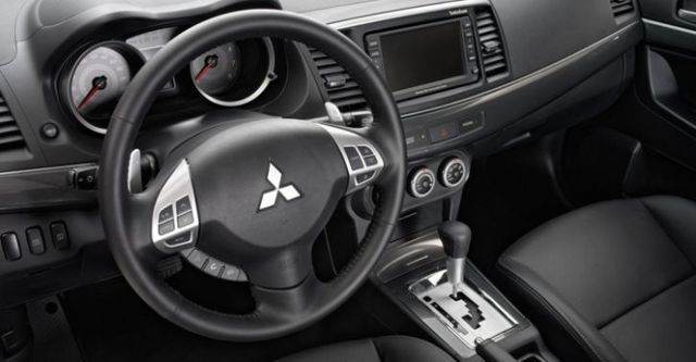 2016 Mitsubishi Lancer Sportback 1.8炫目版享樂型  第6張相片