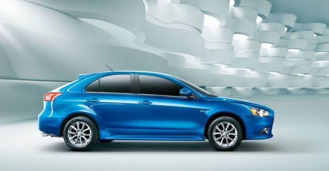 2016 Mitsubishi Lancer Sportback 1.8炫目版耀眼型  第2張相片
