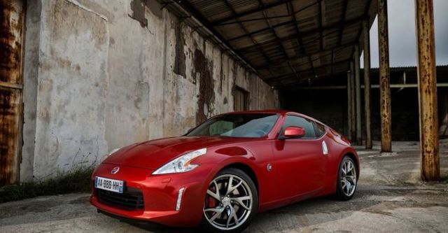 2016 Nissan 370Z Coupe 3.7  第1張相片