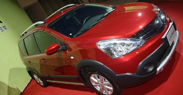 2016 Nissan Livina 1.6行家皮椅版  第6張相片