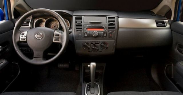 2016 Nissan Tiida 4D 豪華版  第7張相片
