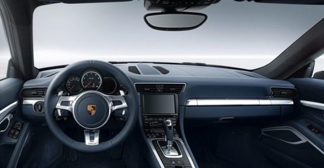 2016 Porsche 911 Turbo S Coupe  第8張相片