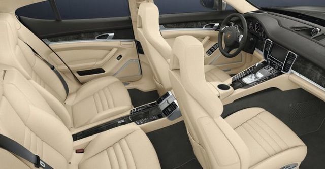 2016 Porsche Panamera Turbo S  第9張相片