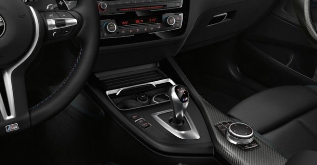 2018 BMW 2-Series M2  第10張相片