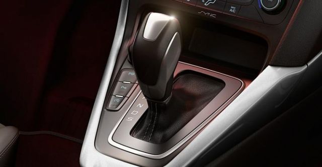 2018 Ford Focus 4D 1.6時尚經典型  第7張相片