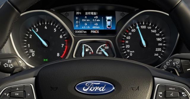 2018 Ford Focus 5D EcoBoost 180頂級運動型  第8張相片