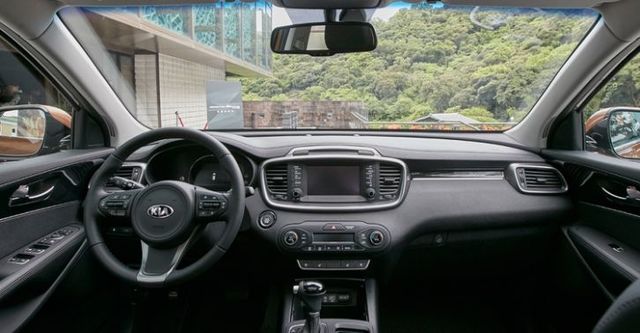 2017 Kia Sorento 豪華版  第8張相片