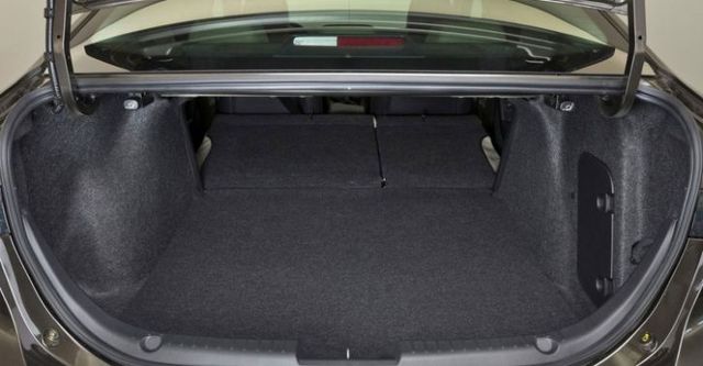 2018 Mazda 3 4D 2.0尊榮進化版  第10張相片