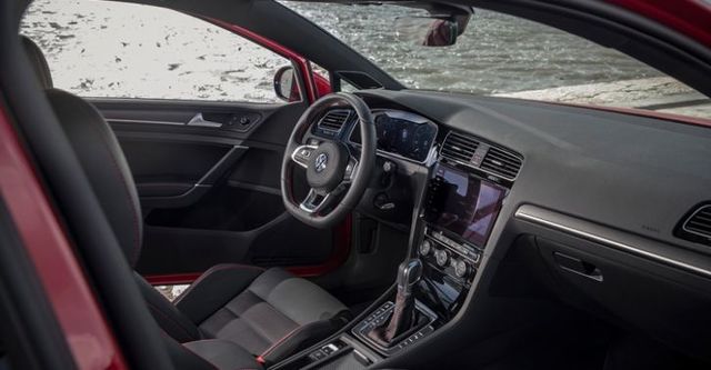 2018 Volkswagen Golf GTI  第9張相片