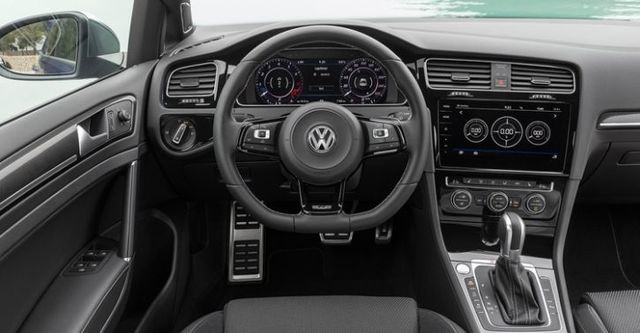 2018 Volkswagen Golf R  第8張相片