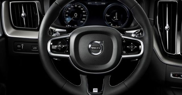 2018 Volvo XC60 T6 R-Design  第6張相片