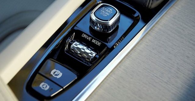 2018 Volvo XC60 T8 Inscription奢華旗艦版  第9張相片