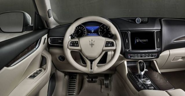 2018 Maserati Levante GranLusso  第10張相片