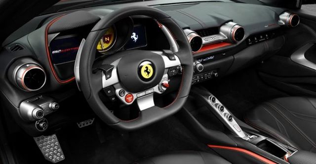2018 Ferrari 812 Superfast V12  第7張相片