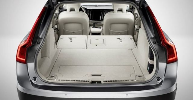 2017 Volvo V90 Cross Country D5 Pro AWD  第10張相片