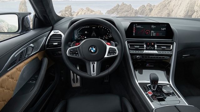 2021 BMW 8-Series M8  第7張相片