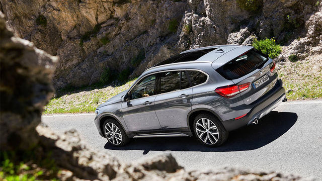 2021 BMW X1 sDrive18i  第3張相片