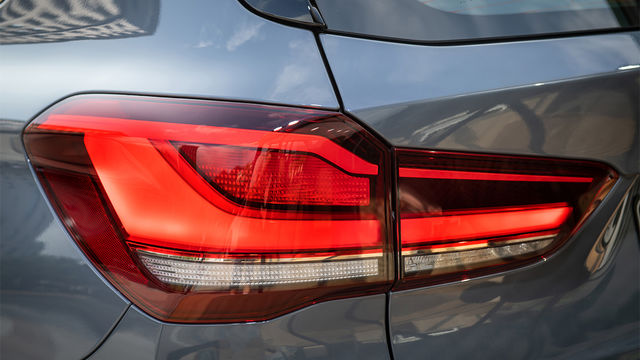 2021 BMW X1 sDrive18i  第4張相片