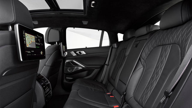 2021 BMW X6 M50i  第9張相片