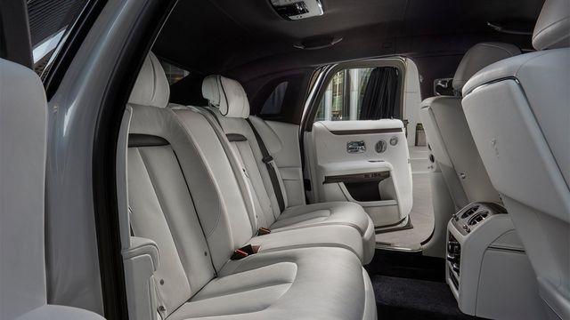 2021 Rolls-Royce Ghost 6.75 V12 SWB  第8張相片