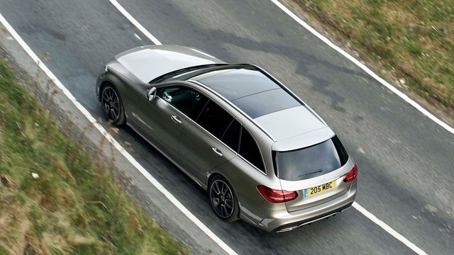 2021 M-Benz C-Class Estate C300星夜版  第2張相片