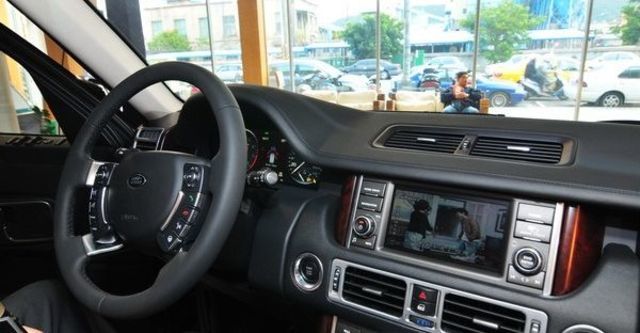 2010 Land Rover Range Rover 5.0 V8  第4張相片