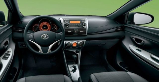 2016 Toyota Yaris(NEW) 1.5經典  第7張相片