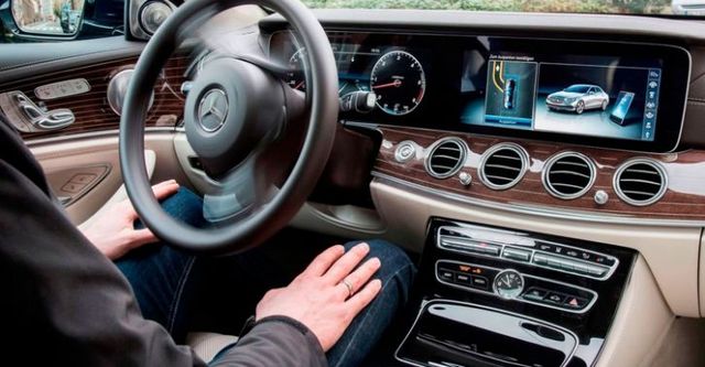 2018 M-Benz E-Class Sedan E250 Exclusive  第9張相片