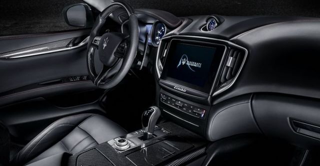 2018 Maserati Ghibli GranSport  第6張相片