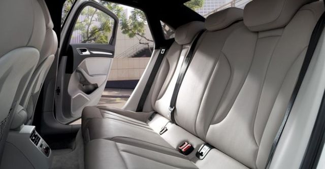 2018 Audi A3 Sedan 35 TFSI Premium  第9張相片