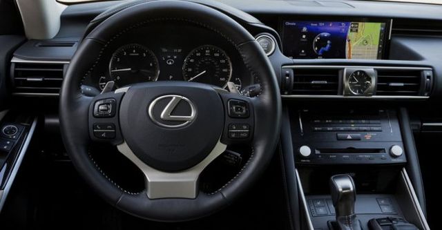 2018 Lexus IS 300豪華版  第10張相片