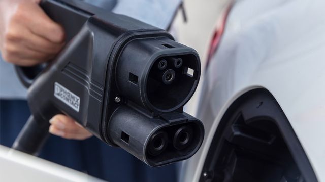 2021 M-Benz EQC 400 4MATIC ELECTRIC ART  第7張相片