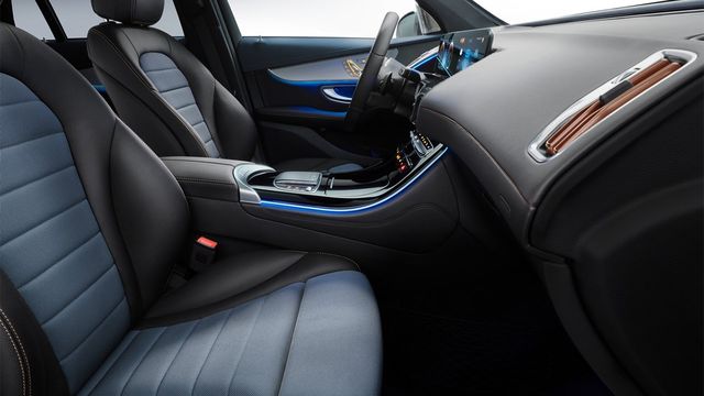 2021 M-Benz EQC 400 4MATIC ELECTRIC ART  第9張相片