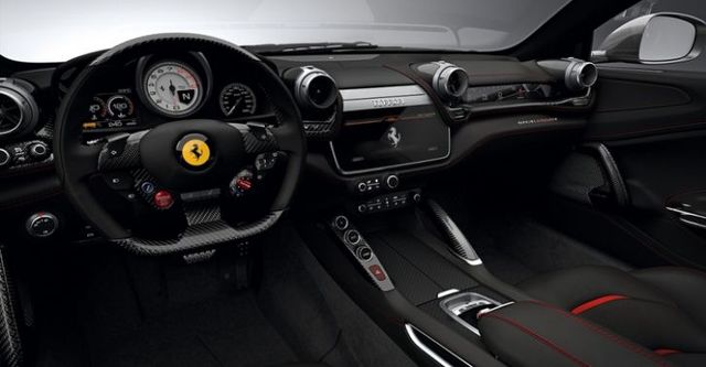 2018 Ferrari GTC4 Lusso T V8  第6張相片