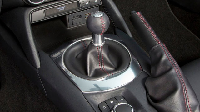 2021 Mazda MX-5 2.0  第8張相片