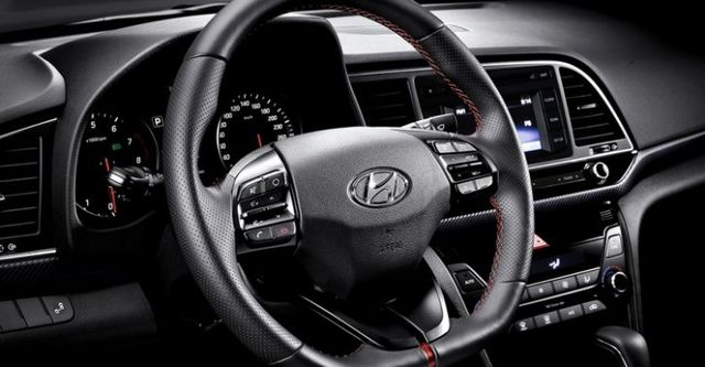 2018 Hyundai Elantra Sport  第6張相片