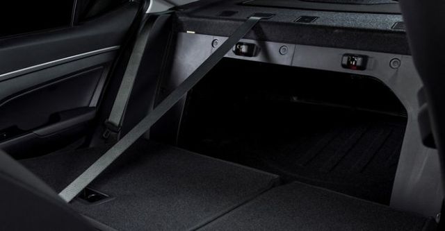 2018 Hyundai Elantra 悍動型  第9張相片