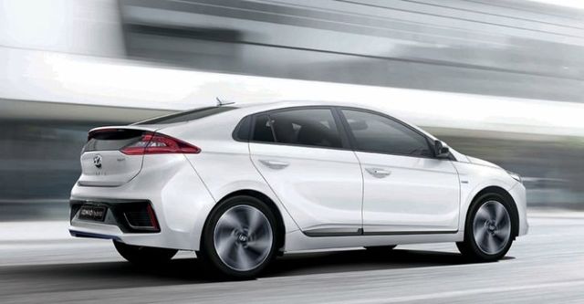 2018 Hyundai Ioniq Hybrid 1.6  第3張相片