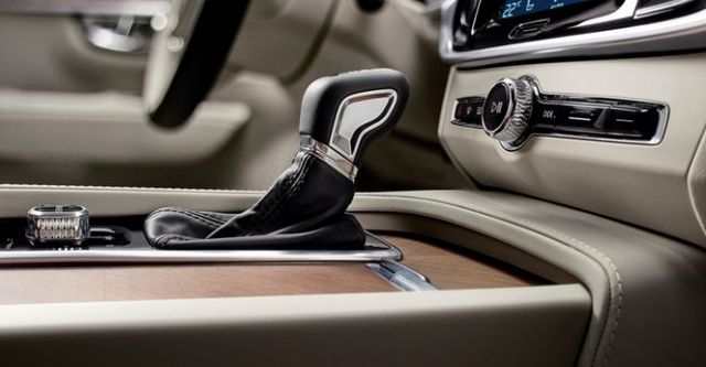 2018 Volvo S90 D4 Momentum  第10張相片