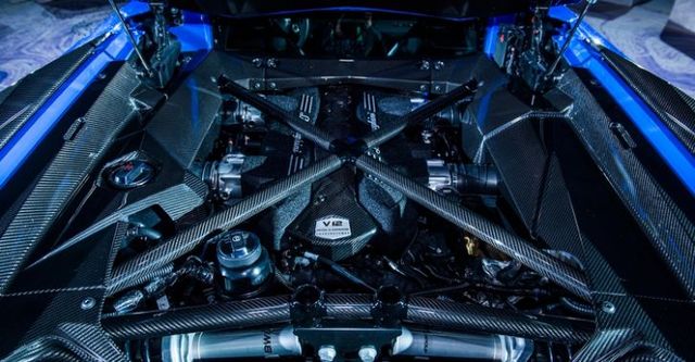 2018 Lamborghini Aventador S Coupe V12  第9張相片