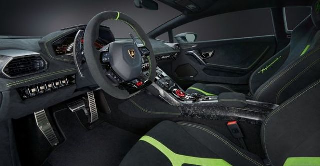 2018 Lamborghini Huracan Coupe Performante  第8張相片