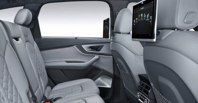 2018 Audi Q7 SQ7  第9張相片