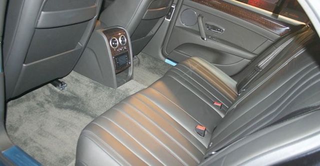 2018 Bentley Flying Spur 4.0 V8  第6張相片