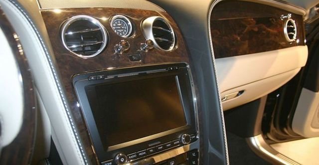 2018 Bentley Flying Spur 6.0 W12  第10張相片