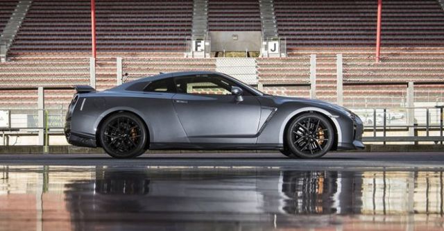 2018 Nissan GT-R 3.8 Black  Premium Edition  第2張相片