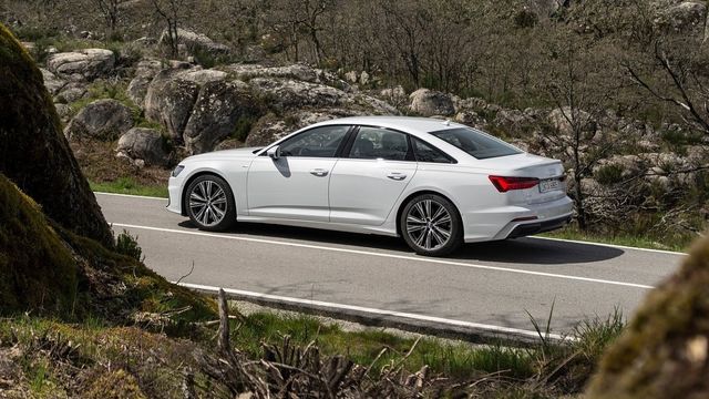 2021 Audi A6 Sedan 40 TFSI S-Line  第7張相片