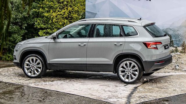 2021 Skoda Karoq 1.5 TSI劍山黑熊版  第7張相片